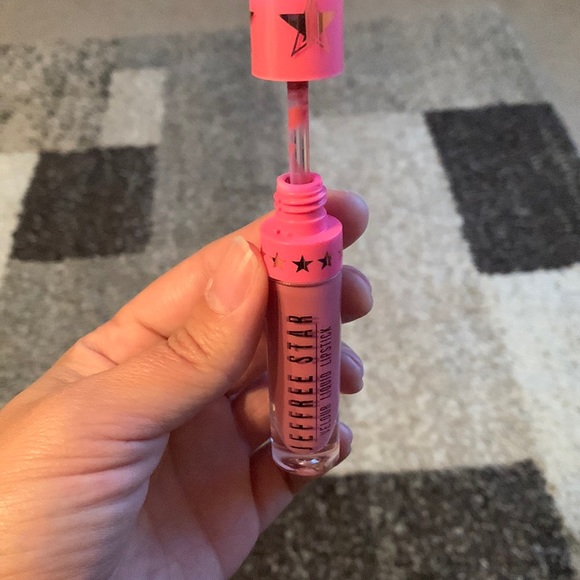 Jeffree Star Makeup Jeffree Star Cosmetics Doll Parts Velour Liquid